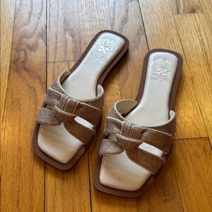Vince Camuto Women's Brown Textured Slide Sandals